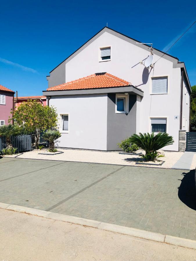 Apartment Miaantonia Vrsi Dış mekan fotoğraf
